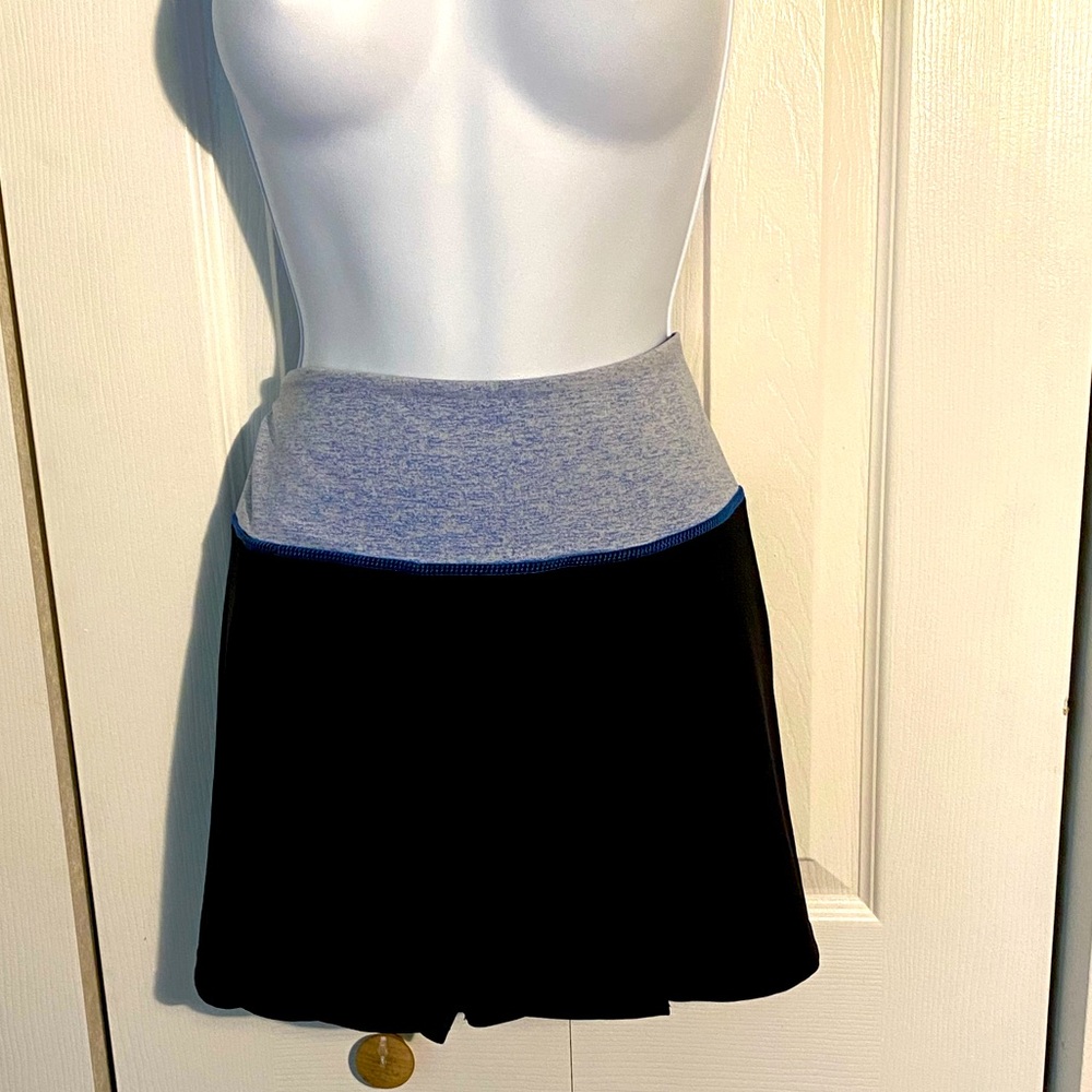 The ultimate comfort skirt with built in shorts. Super cute! 🦋🤍💙